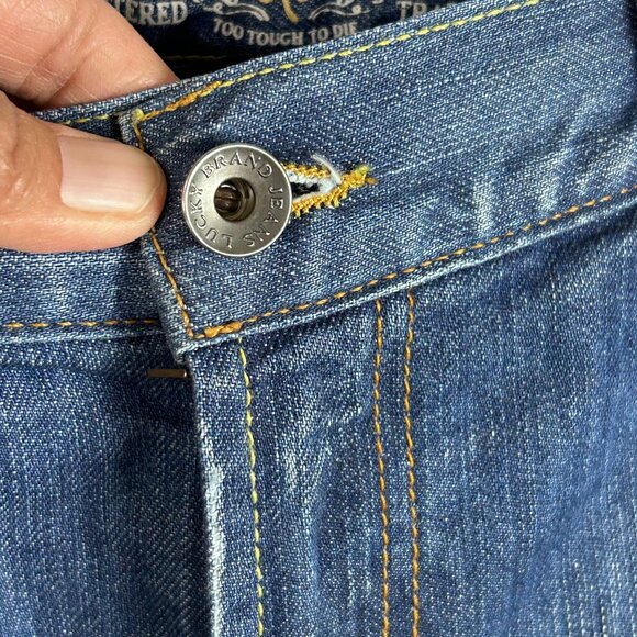 Lucky Brand Shorts Womens 18/34 Riley Legend Distressed USA Patch Peace Flag - Picture 12 of 16